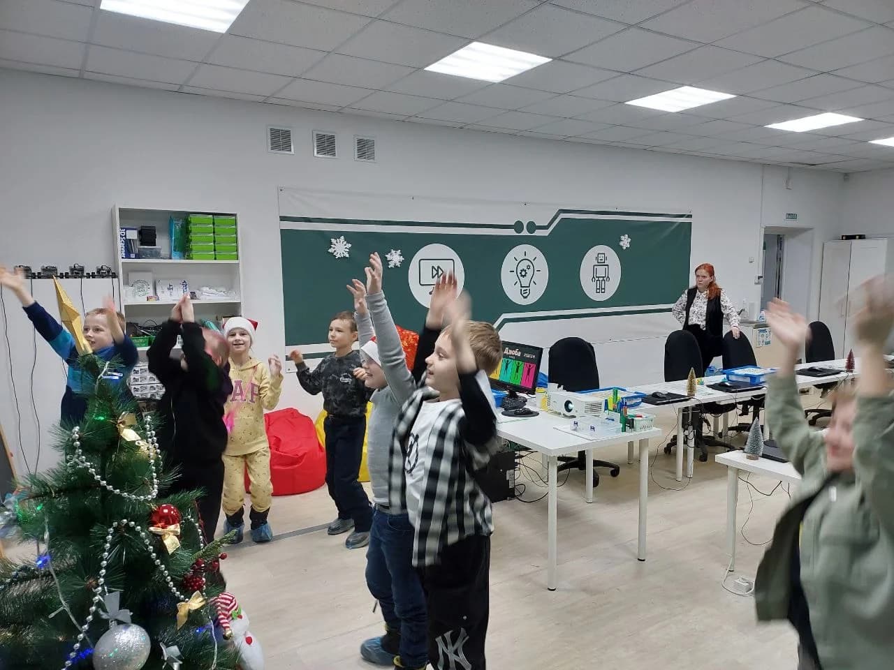 Фото — Новогодняя неделя 2024 год