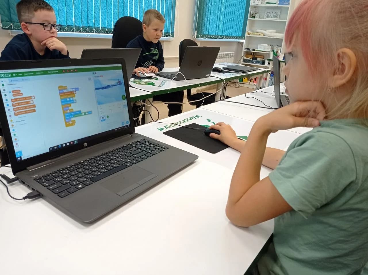 Фото — Трудовые будни робототехников 👩‍🎓👨‍🎓😉