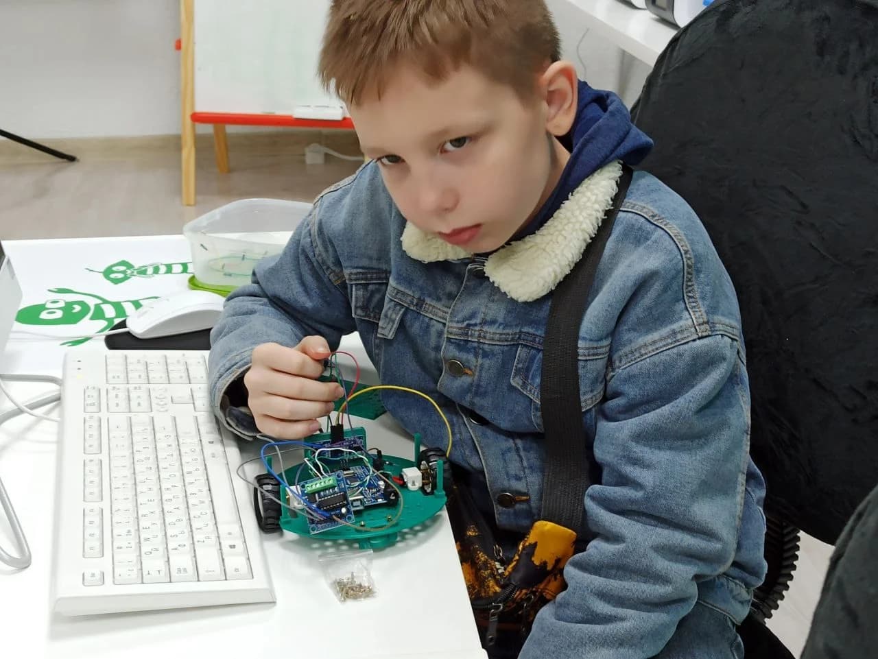Фото — Трудовые будни робототехников 👩‍🎓👨‍🎓😉