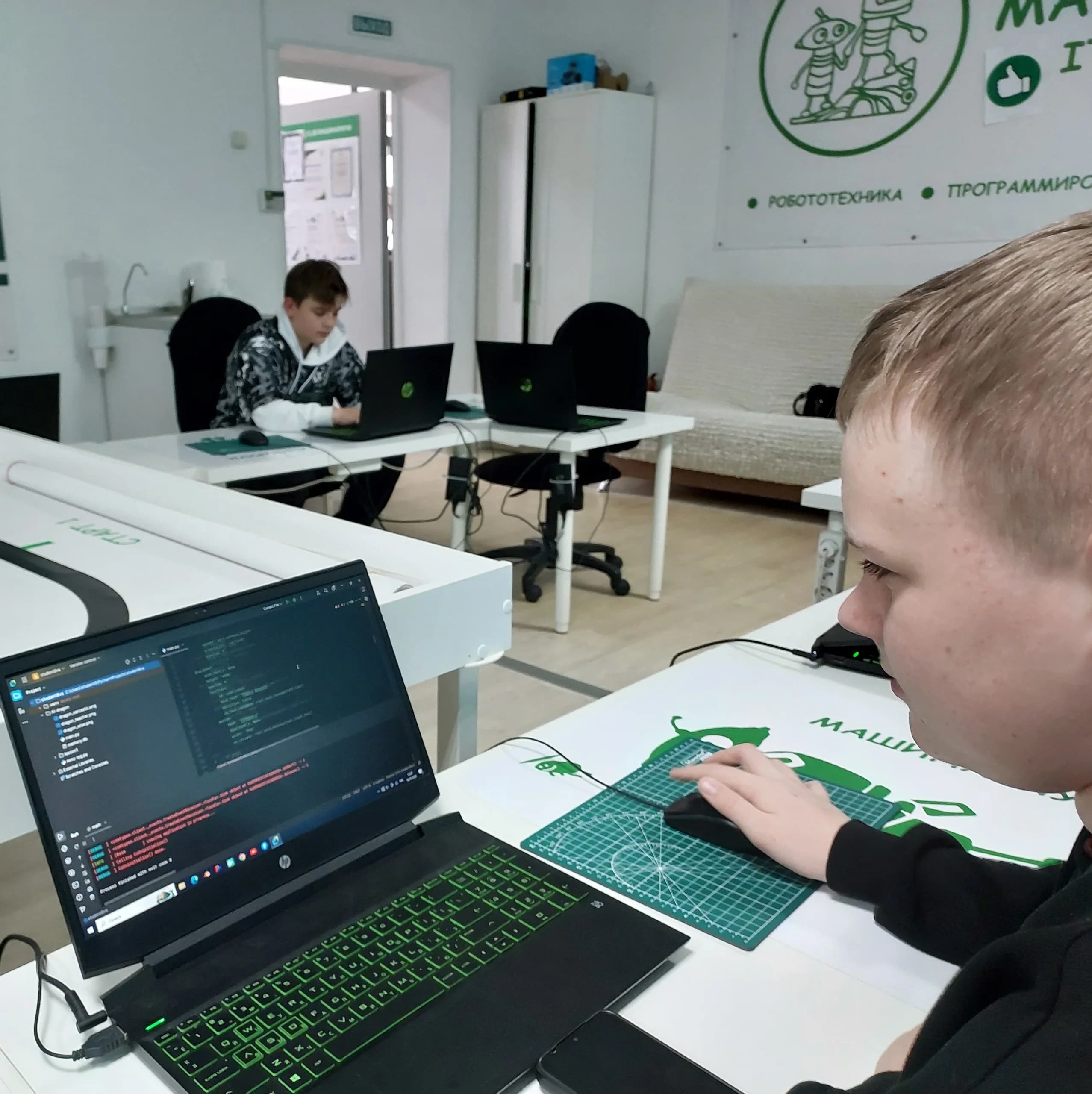 Фото — ‼На днях наши ученики продемонстрировали родителям собственные разработки в области искусс…