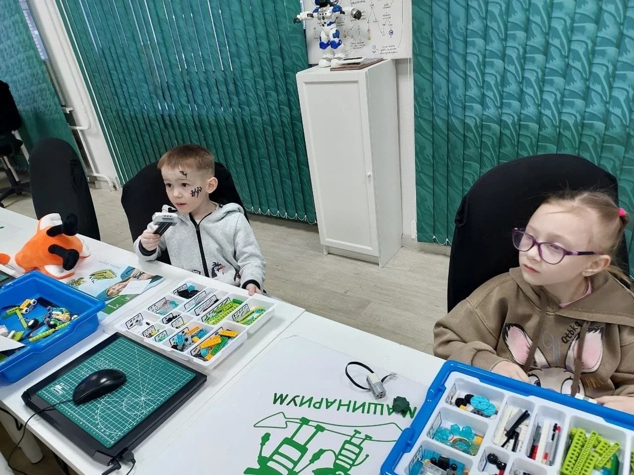 Фото — Старая добрая LEGO-классика в МашинариУМ ⚙️🤖