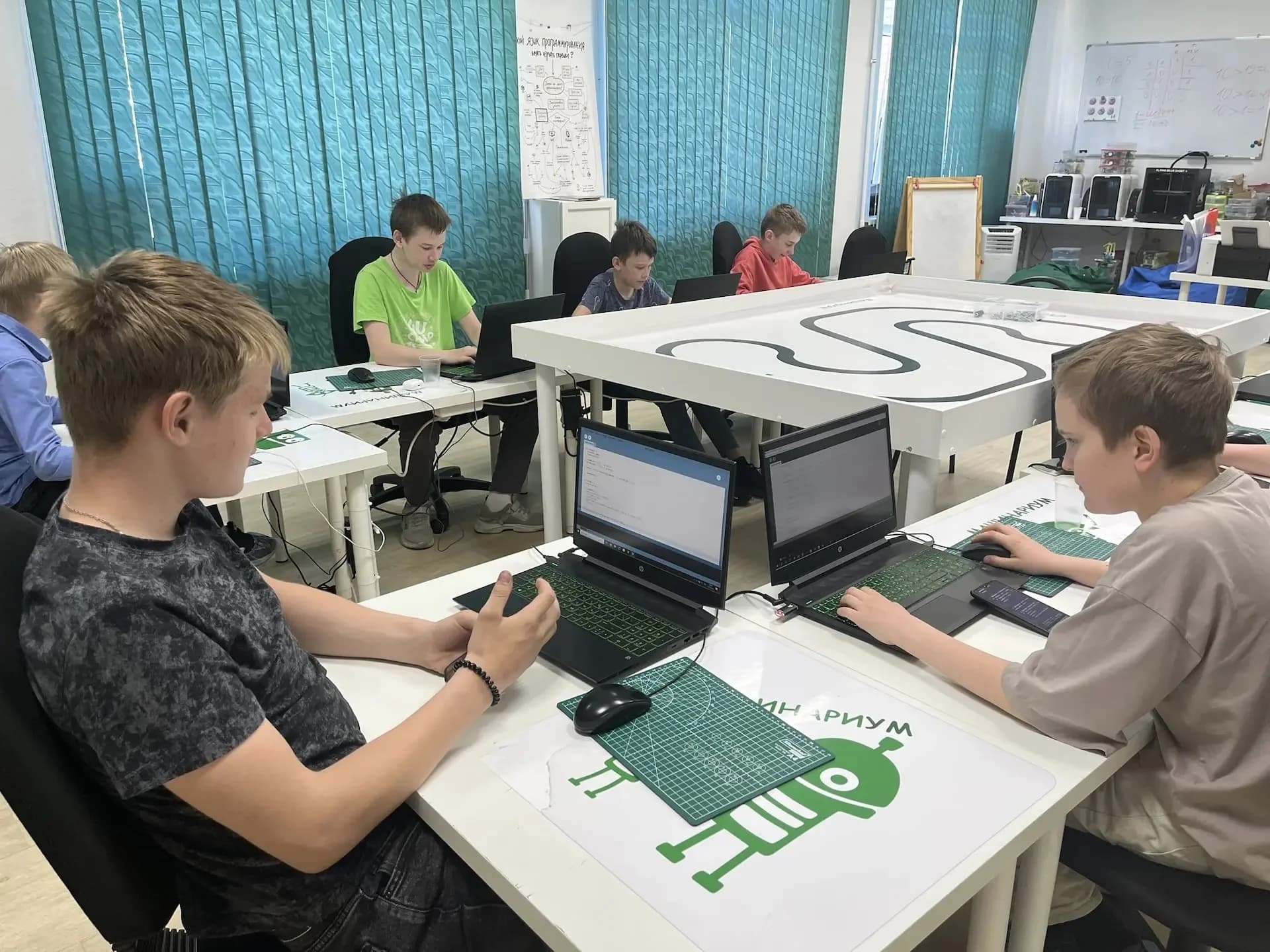 Фото — Мы хвалим детей за то, что они играют в компьютерные игры! 👾 